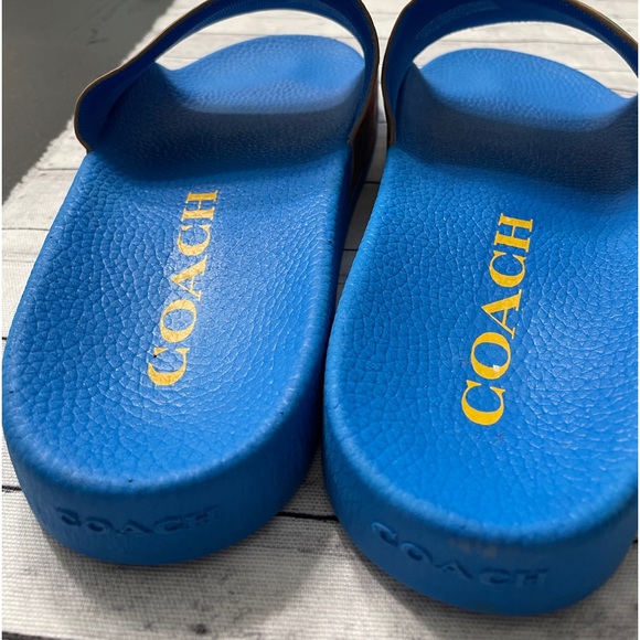 New COACH
Men's Signature Rainbow Logo Print Slides - Picture 7 of 10